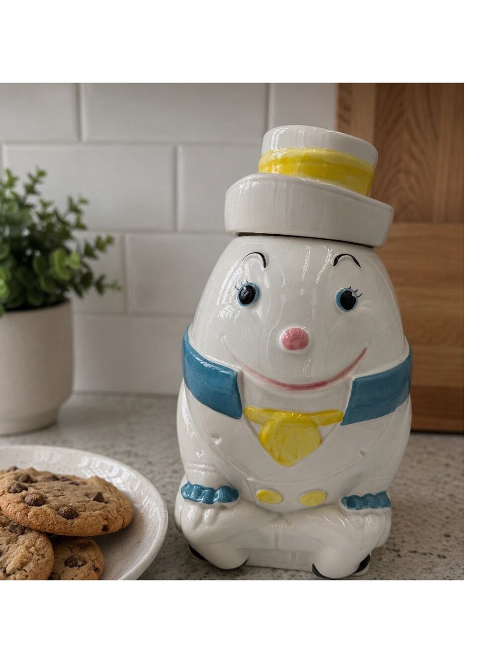 1970's Metlox California Humpty Dumpty Cookie Jar